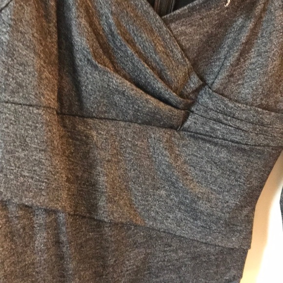 Grey dress - Picture 4 of 4